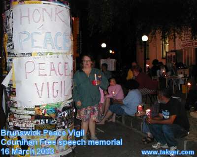 Honk 4 peace on Sydney Road