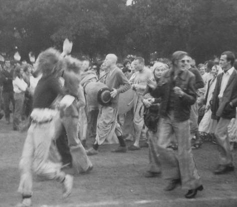 Dancing with the Hare Krishnas